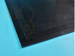 [FS021]カーボンシート 200x300x3mm （平織り）